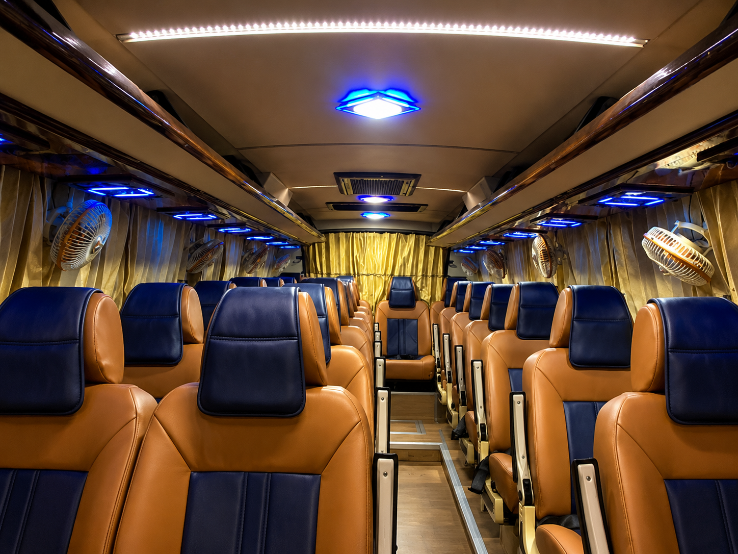 22 Seater Mini Bus Hire