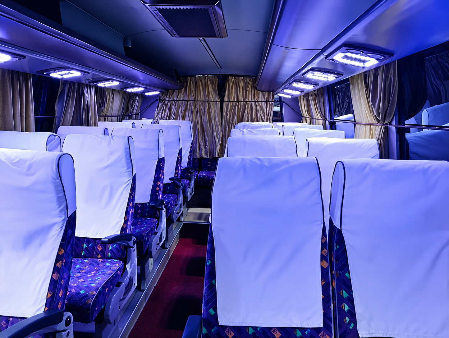 27 Seater Mini Bus Hire
