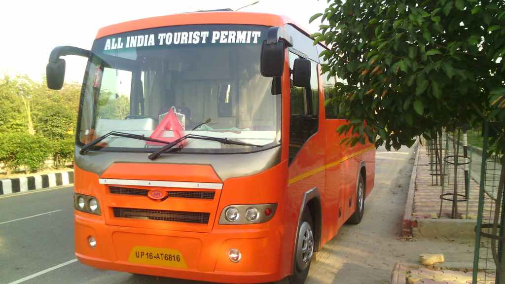 Delhi to Jaipur Bus Rental