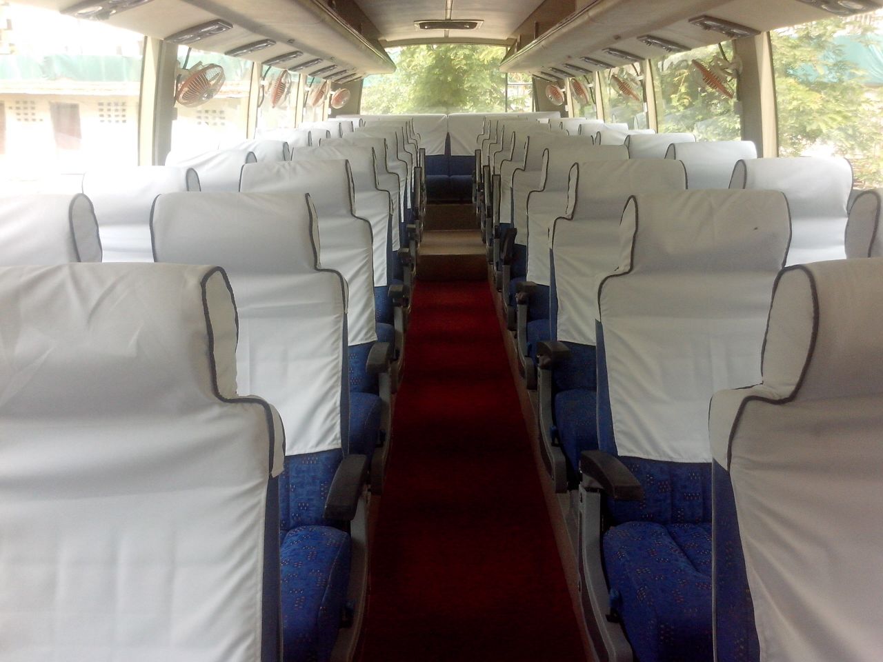 Noida to Agra Volvo Bus Rental